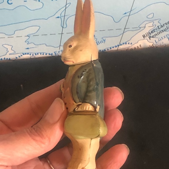 Antique white rabbit figure / Christmas ornament from Through the Looking glass - Picture 9 of 11